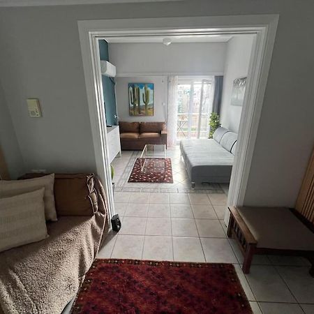 Maria'S Sunlit Apartment Pireusz Kültér fotó